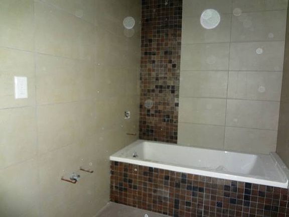 2nd image of 221 Spencer St APT 3F