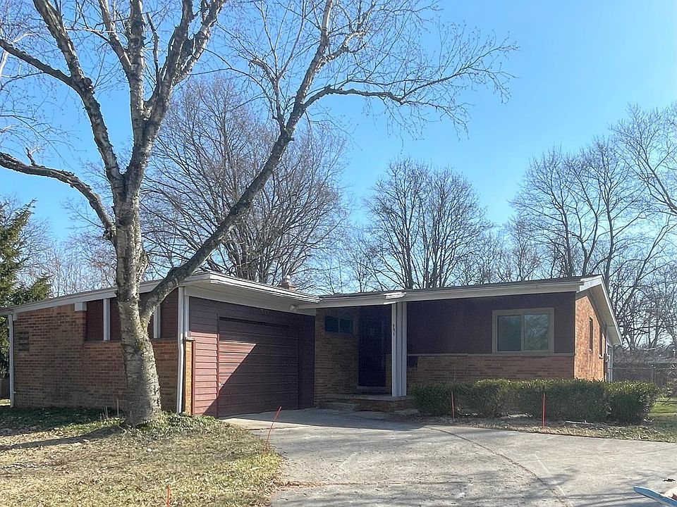 1st image of 991 Brooklawn Dr