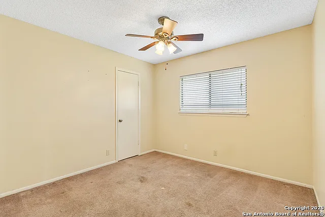 6726 Country Field Dr — Photo 17
