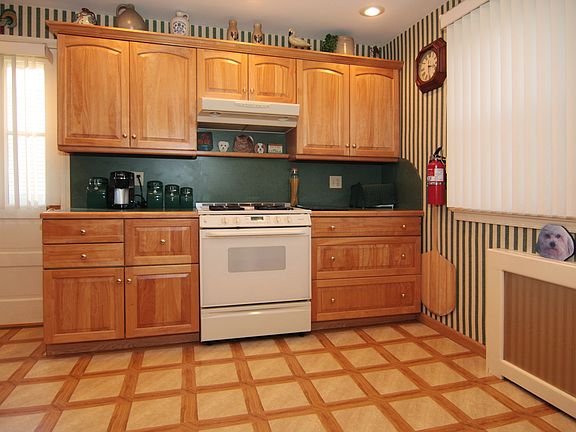 Side Door out to Backyard