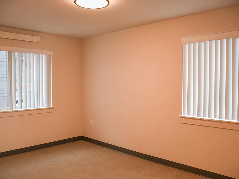 Kirkland Heights Apartments — Photo 57