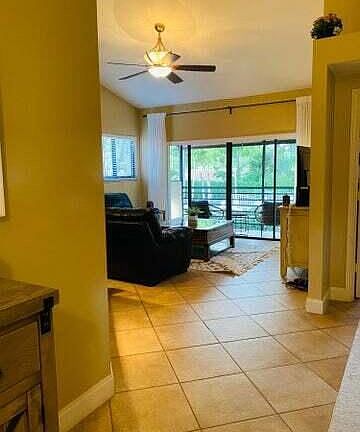 5th image of 4 Via De Casas Sur APT 203