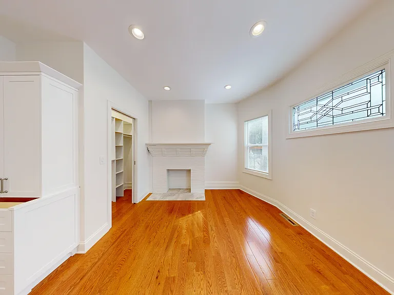 534 Abbott Rd #1 — Photo 11