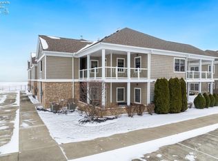 3173 N Beach Towne Ct, Pt Clinton, OH 43452