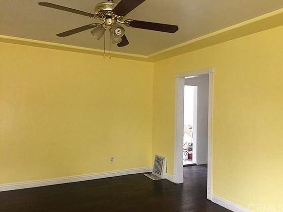 4th image of 3640 E 60th St