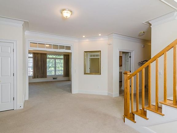 3rd image of 3043 Brightwood Ln SE