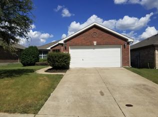 515 Creekside Dr, Princeton, TX 75407