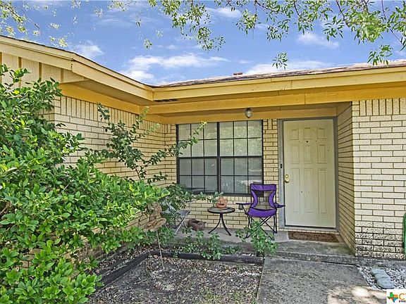 3rd image of 3810 Pilgram Dr