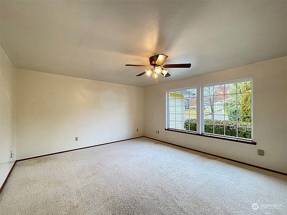 5th image of 1309 S N Street
