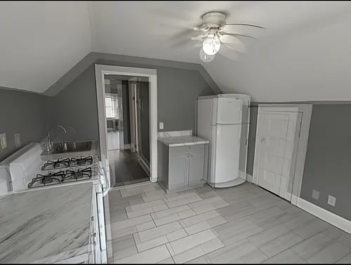 228 Weequahic Ave #3A Photo 1