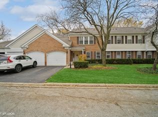 725 Burr Oak Ln APT D, Prospect Heights, IL