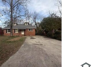 3373 Mary Dr, Macon, GA 31204