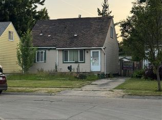 24465 Berry Ave, Warren, MI 48089