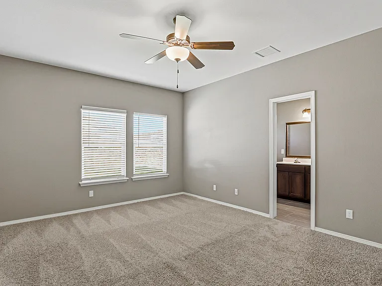 14609 Carlo Alvarado Dr — Photo 23