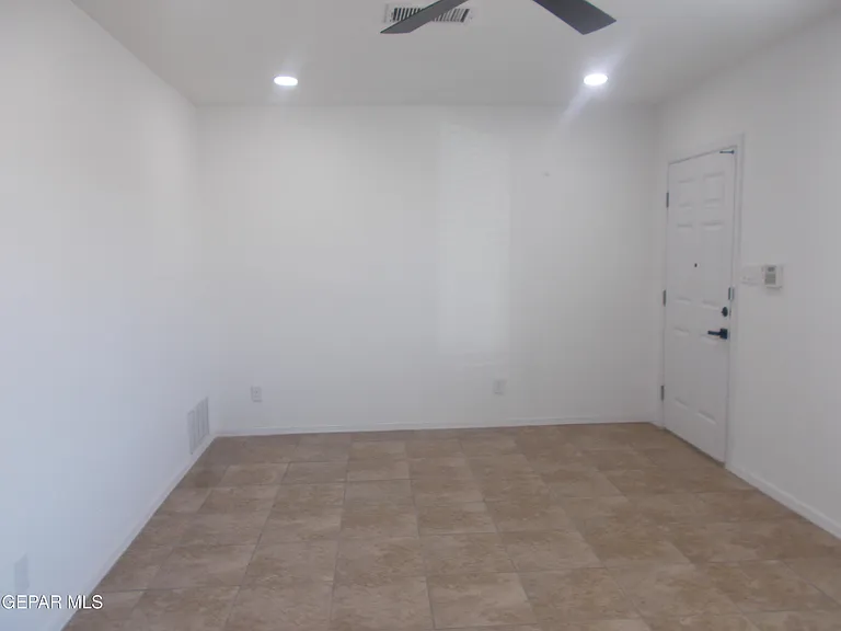 1860 Joan Francis Dr — Photo 9