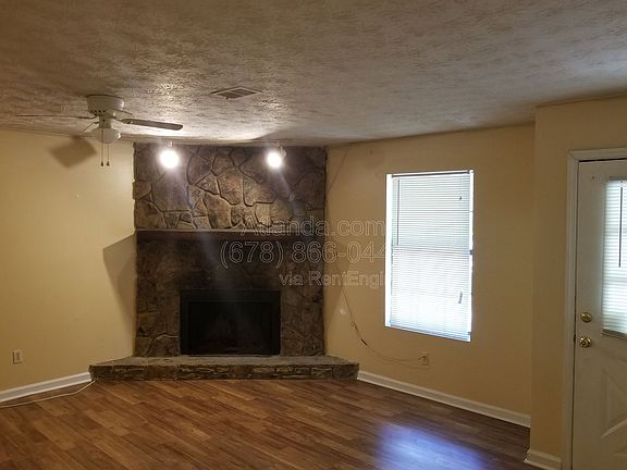 3rd image of 905 Hemingway Rd