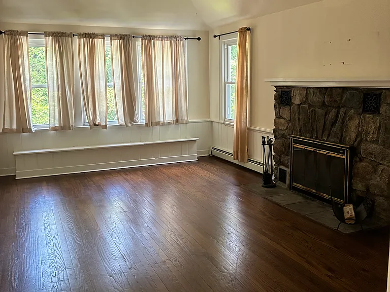 3685 Gomer St — Photo 17