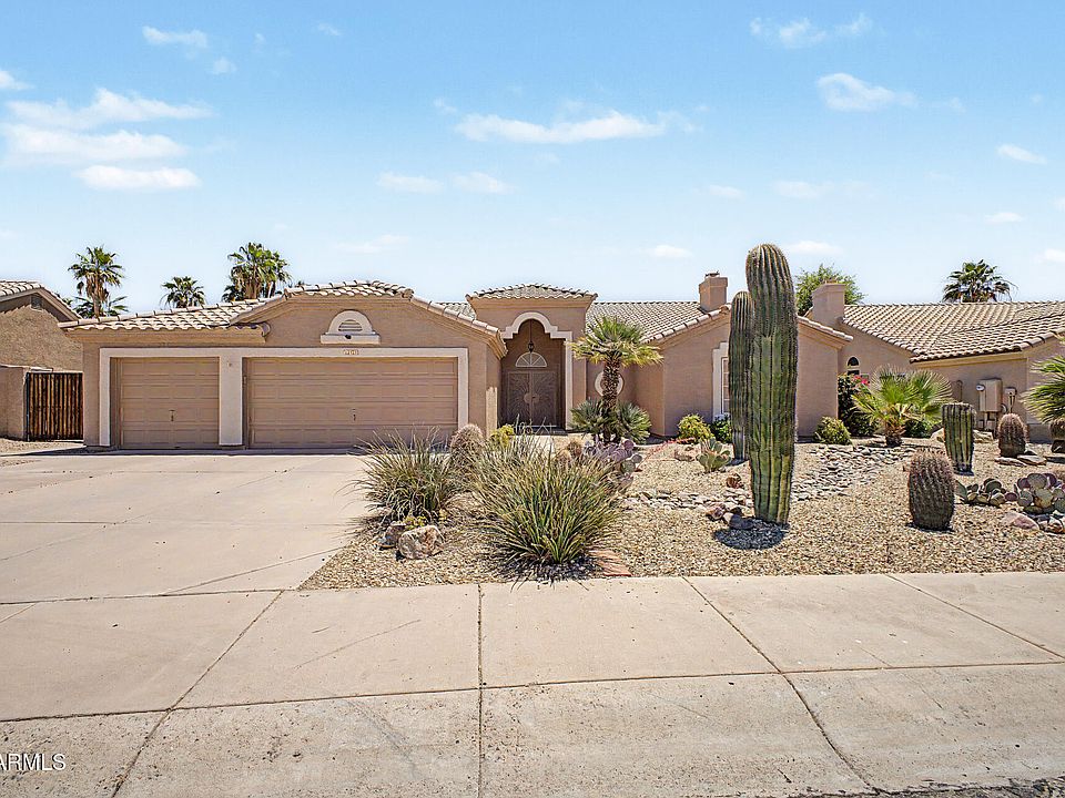 1st image of 649 W MUIRWOOD Drive