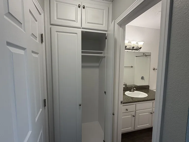 Tierra Palms Apartment Homes — Photo 113