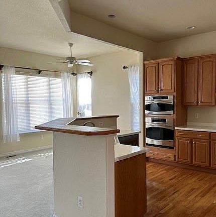 4th image of 10083 Clovercrest Dr