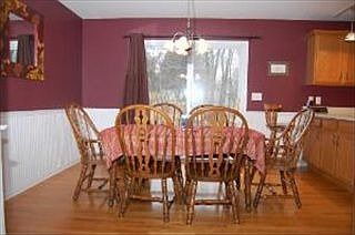 3rd image of 427 Kensington Ct