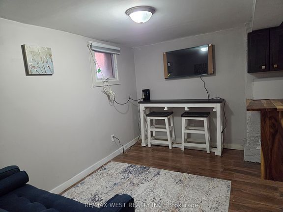 4th image of 44 Beechwood Ave #Basement