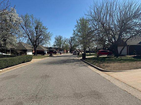 4th image of 604 Greenfield Dr