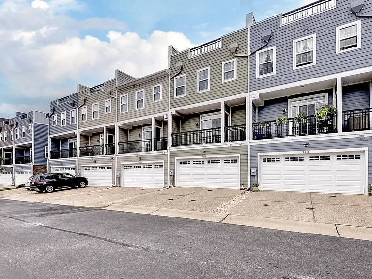 4939 Settlers Market Blvd — Photo 37