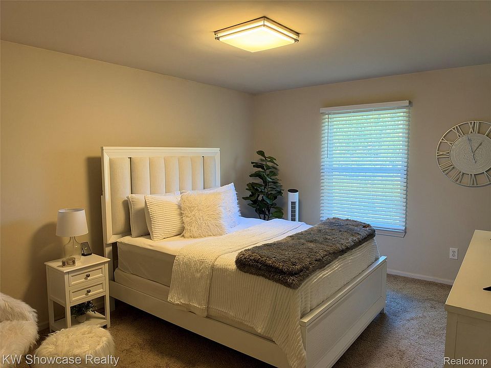 9064 Rhyan Rd, photo 13