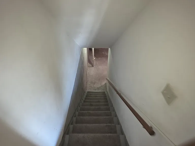 8 Fordem Ct — Photo 6