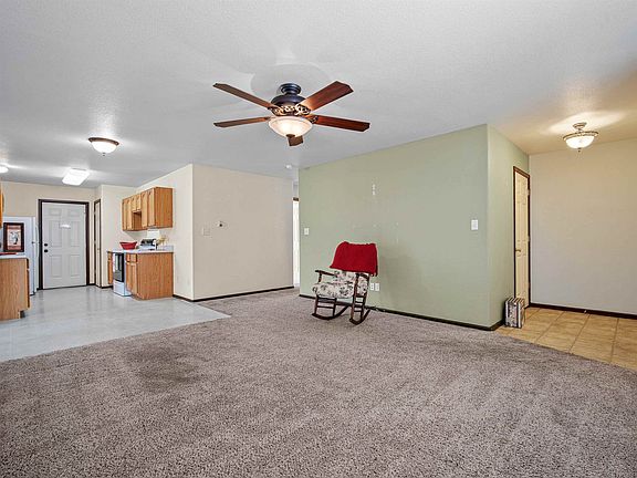 4th image of 541 1/2 N Mountain Oak Ct