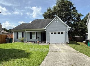 5909 Idol Ct, Fayetteville, NC 28306