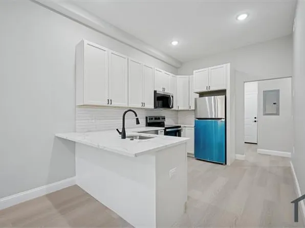 103 N 63rd St, Philadelphia, PA