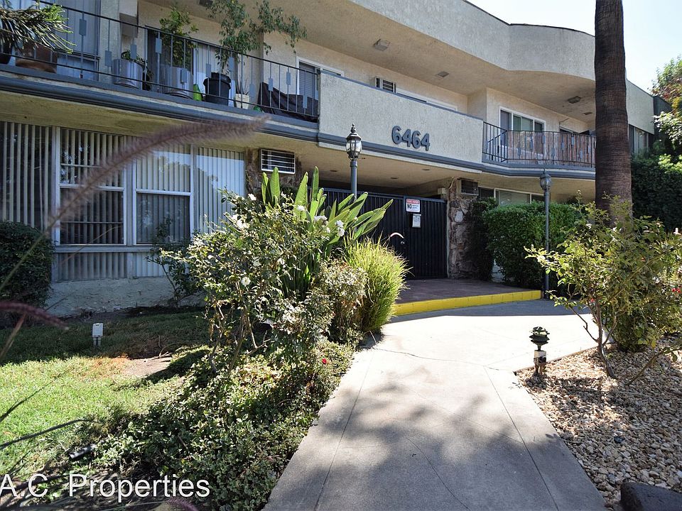1st image of 6464 Woodman Ave #6266078
