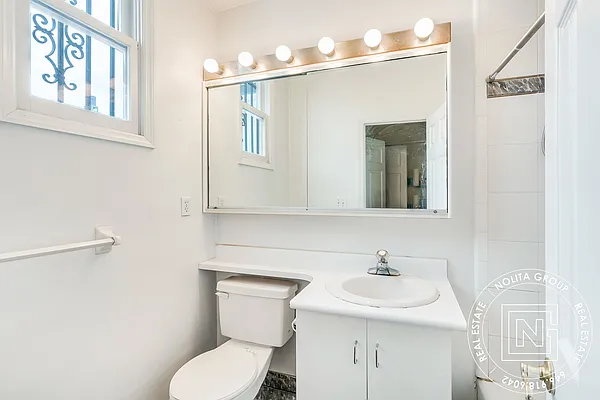 Rented by Nolita Group | media 32