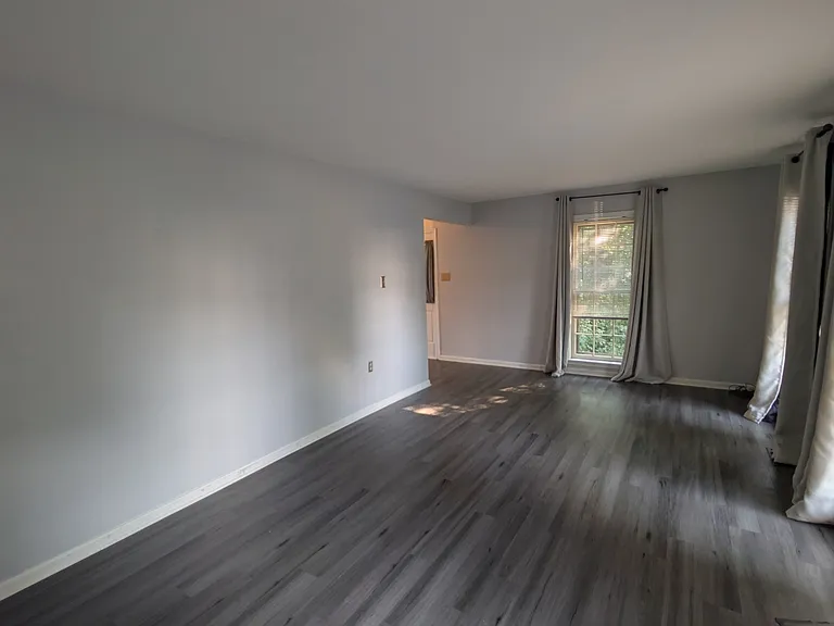 5612 Sutherland Ct — Photo 14