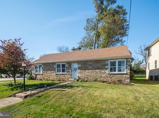 9618 Dungan Rd, Philadelphia, PA 19115