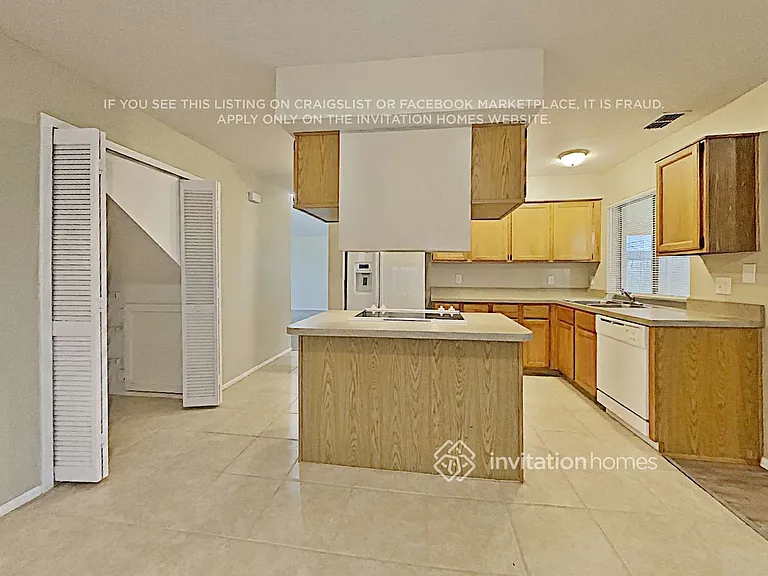 1009 Brielle Ave — Photo 6