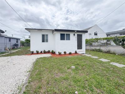 1822 NW 66th St, Miami, FL, 33147