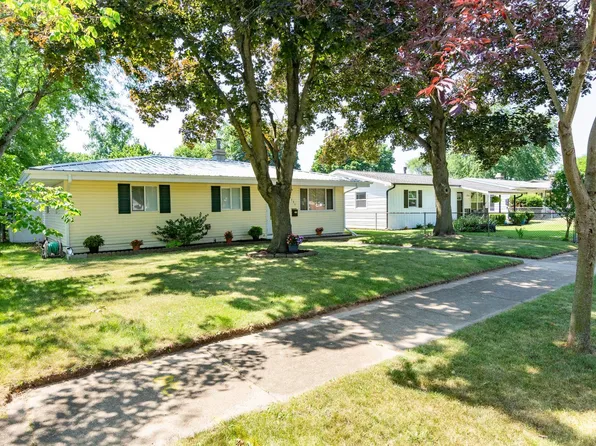 1131 McPherson St, Elkhart, IN 46514