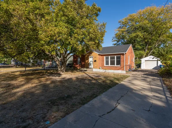 3105 26th Pl, Des Moines, IA 50310