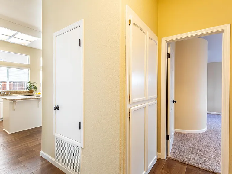1040 Dellwood Ct — Photo 27