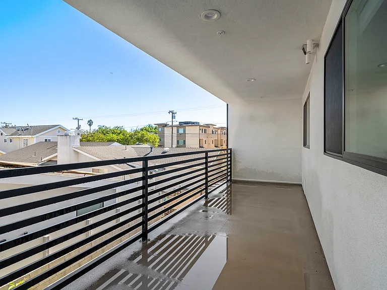 24836 Narbonne Ave — Photo 12