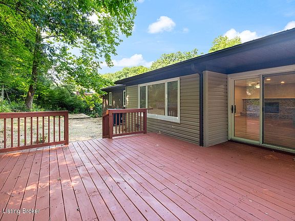5th image of 9006 Royal Oak Dr