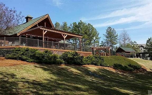 5th image of 5457 Bridgewater Dr