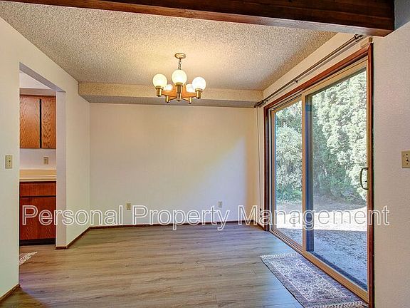 5th image of 4613 E 18th St APT 27