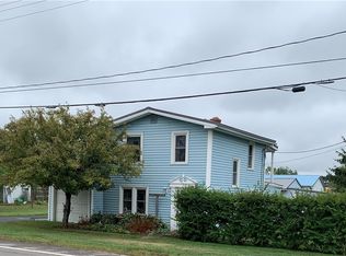 5986 Ridge Rd, Lockport, NY 14094