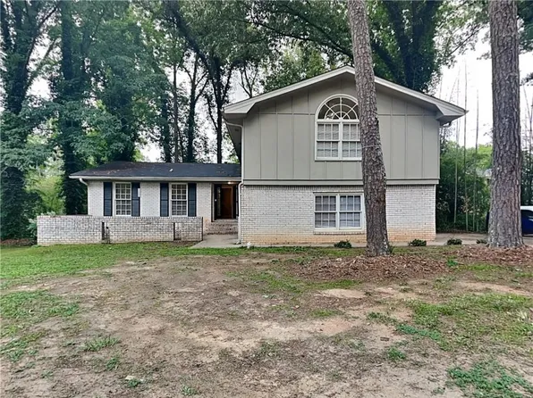 4048 Rainbow Dr, Decatur, GA 30034
