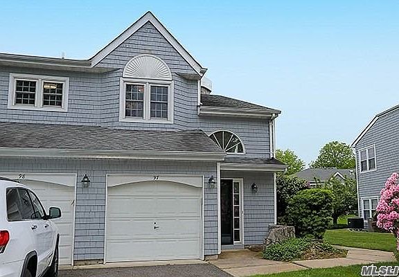 2nd image of 97 Lakebridge Dr N