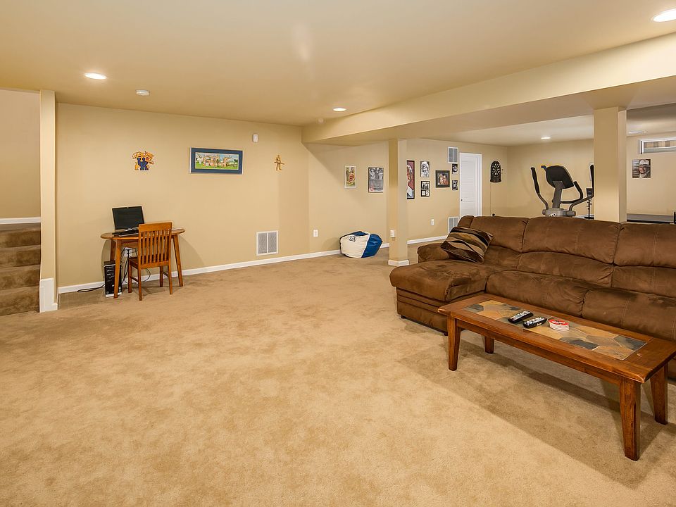 1st image of 12116 Maidenhair Dr